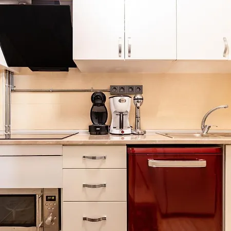 Contemporary And Stylish Flat In Sisli דירה איסטמבול